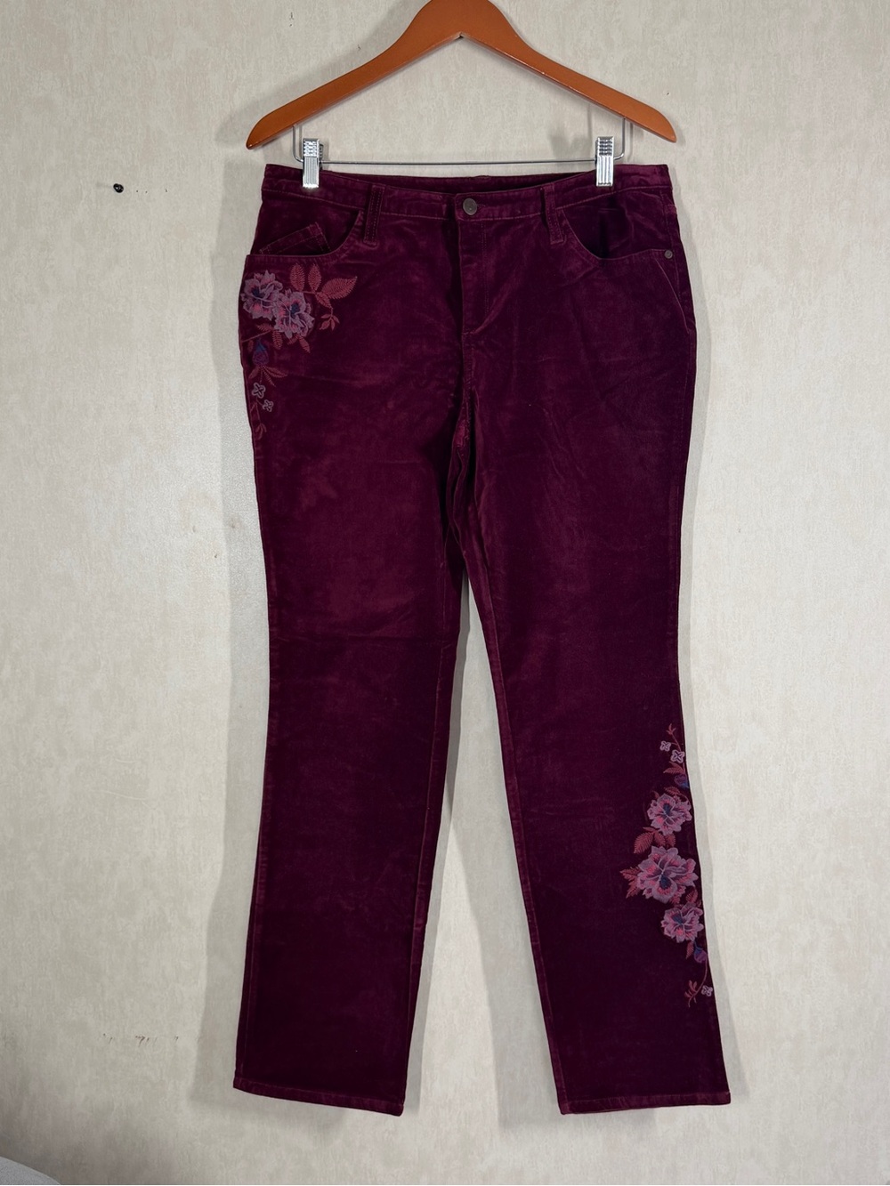 Sundance Women’s Embroidered Posh Velveteen Straight Leg Pants in Burgundy 31